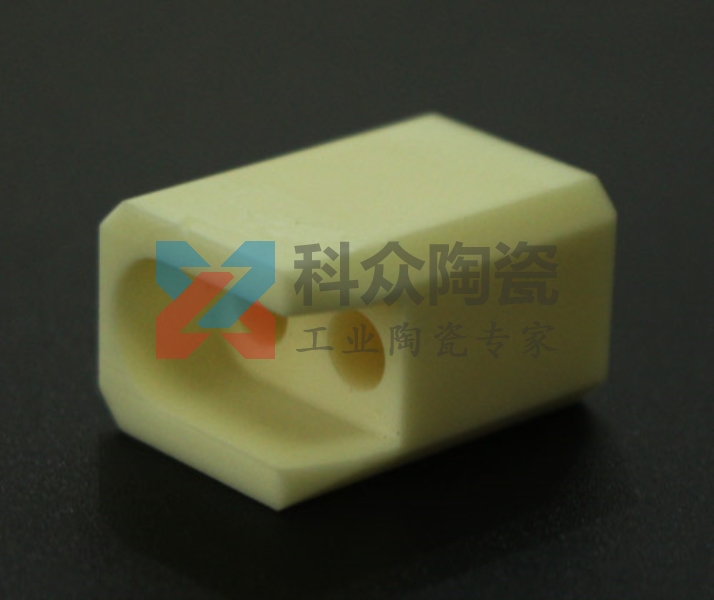 氧化鋁陶瓷有那三個顯著的優(yōu)點(diǎn)？